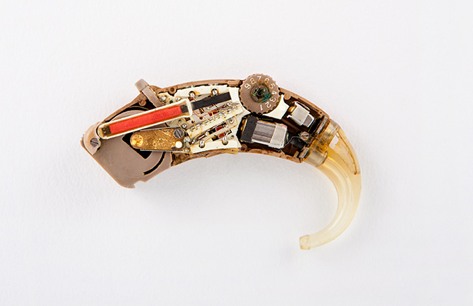 old-hearing-aids old-hearing-aids